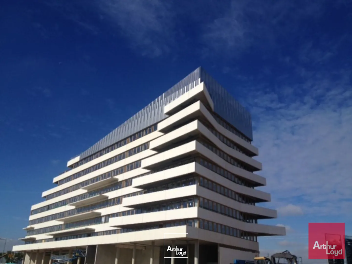 BUREAUX RECENTS A LOUER - PEROLS TRAMWAY ECOCITE PARC AEROPORT