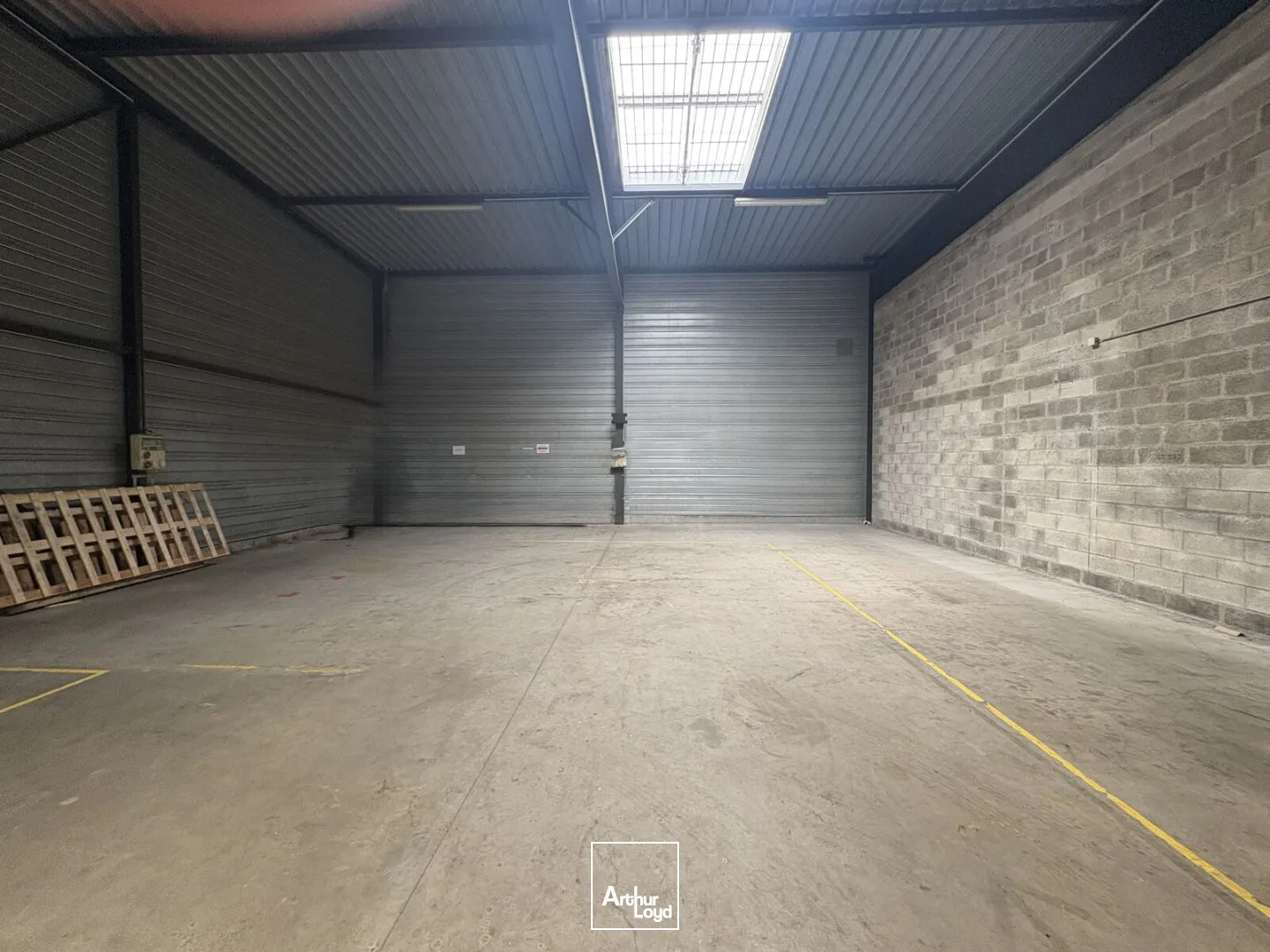 Locaux d'activité à louer à SEMOY 45400