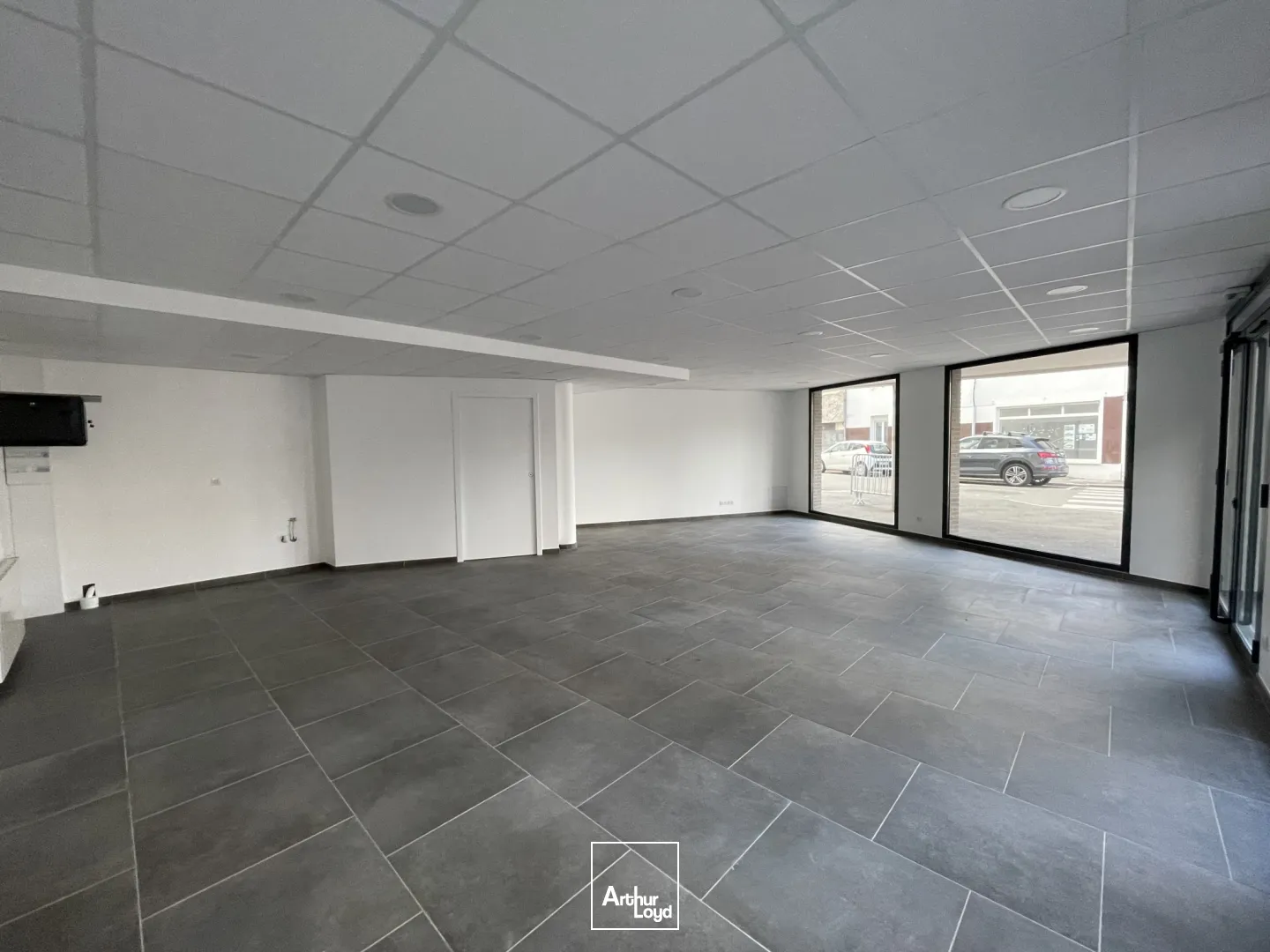 Locaux commerciaux à vendre à EVREUX 27000