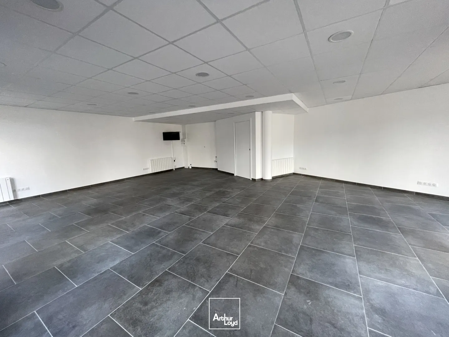 Locaux commerciaux à louer à EVREUX 27000