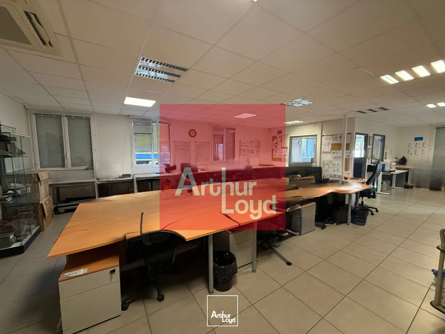 Local d'activité de 194 m² à louer emplacement fonctionnel et accessible dans l'agglomération agenaise