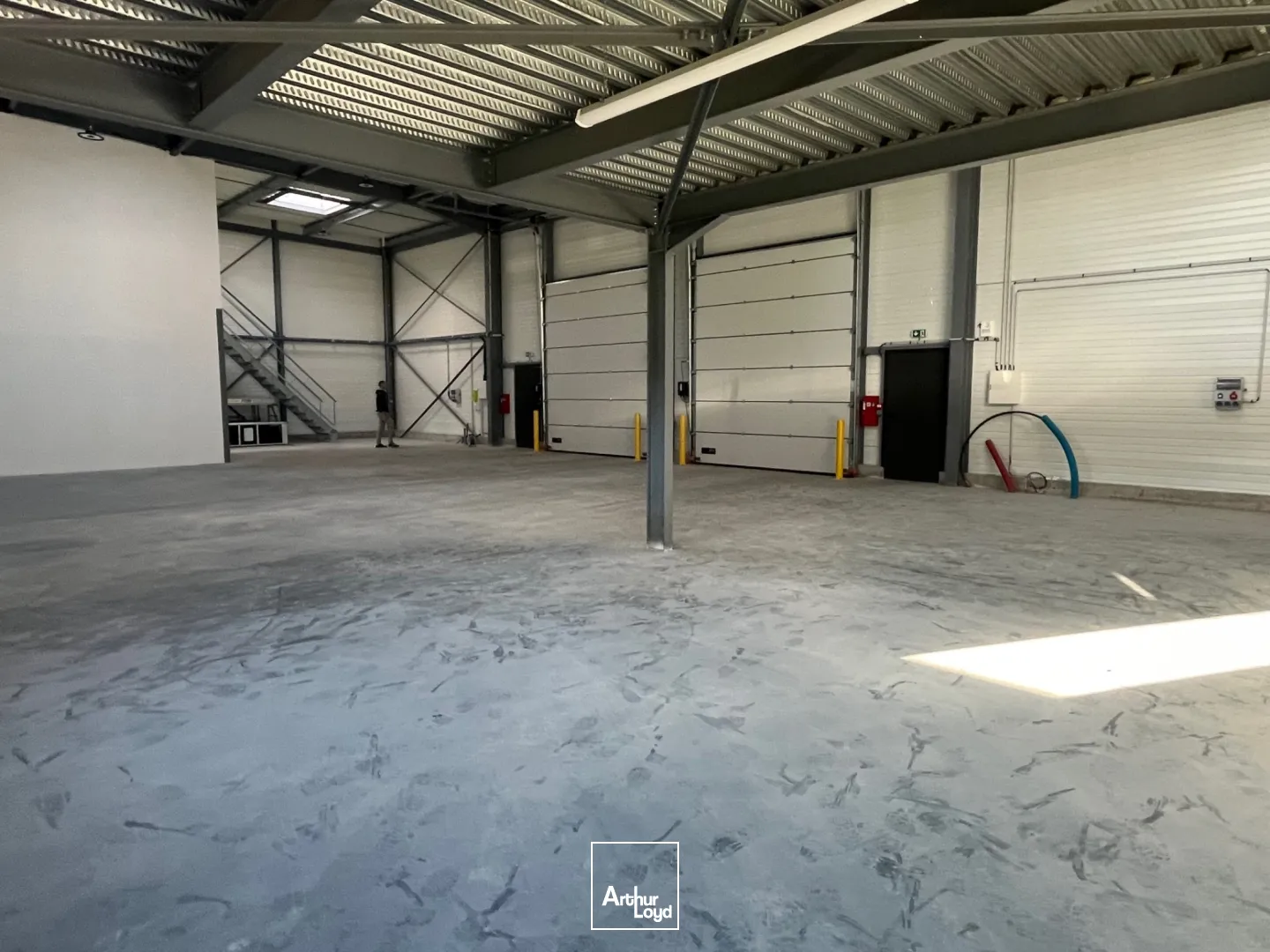 A LOUER/A VENDRE LOCAL ACTIVITE 372M2 ST NAZAIRE BRAIS