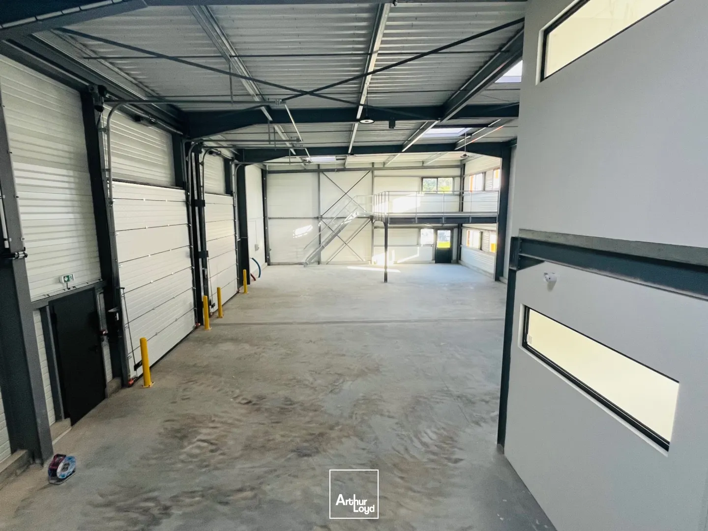 A LOUER/A VENDRE LOCAL ACTIVITE 372M2 ST NAZAIRE BRAIS