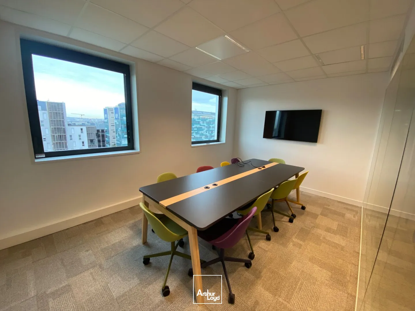 Bureaux à louer au pied du RER Nanterre Préfecture