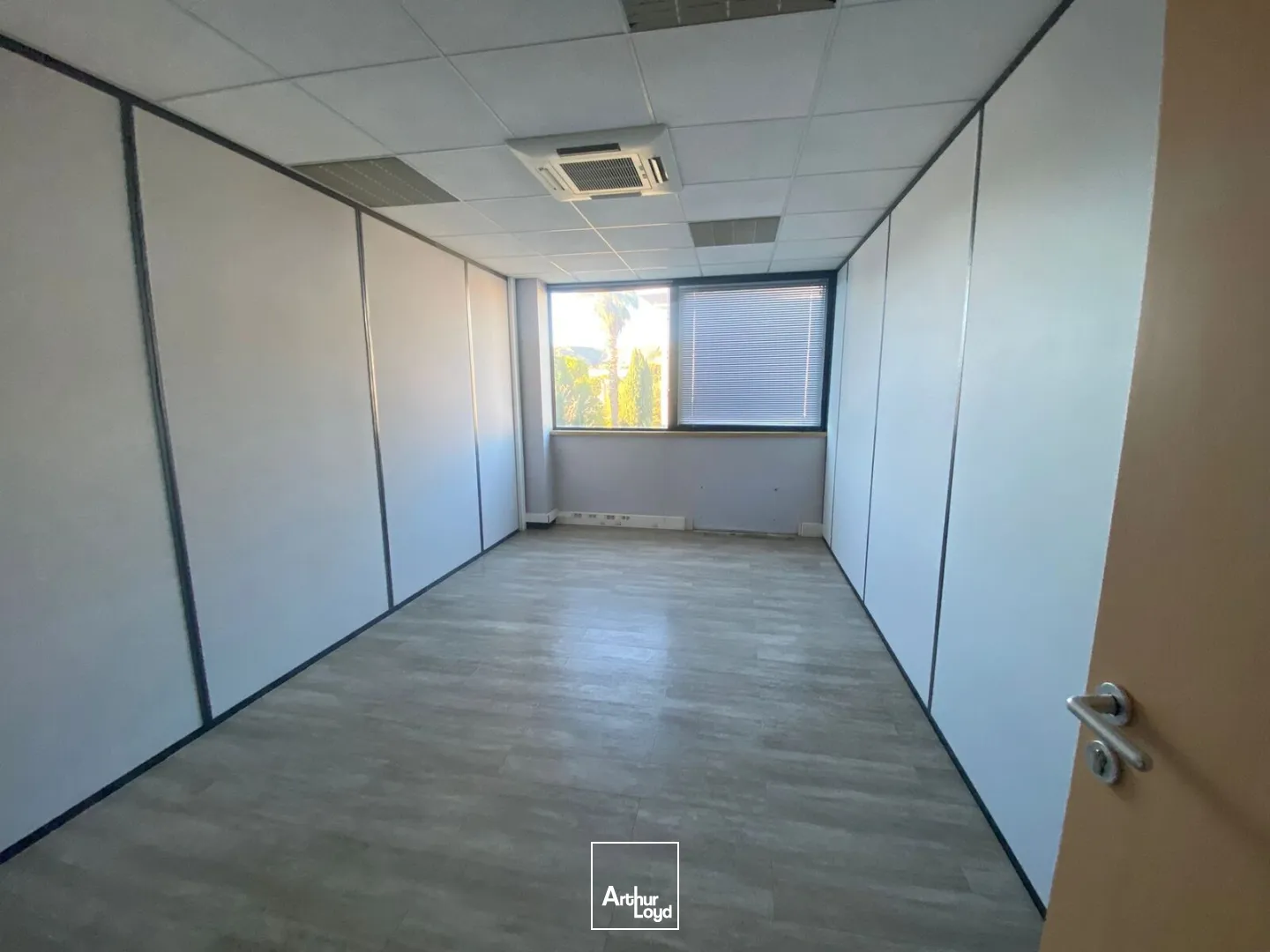 Bureaux à louer en ZFU - 13016 Marseille