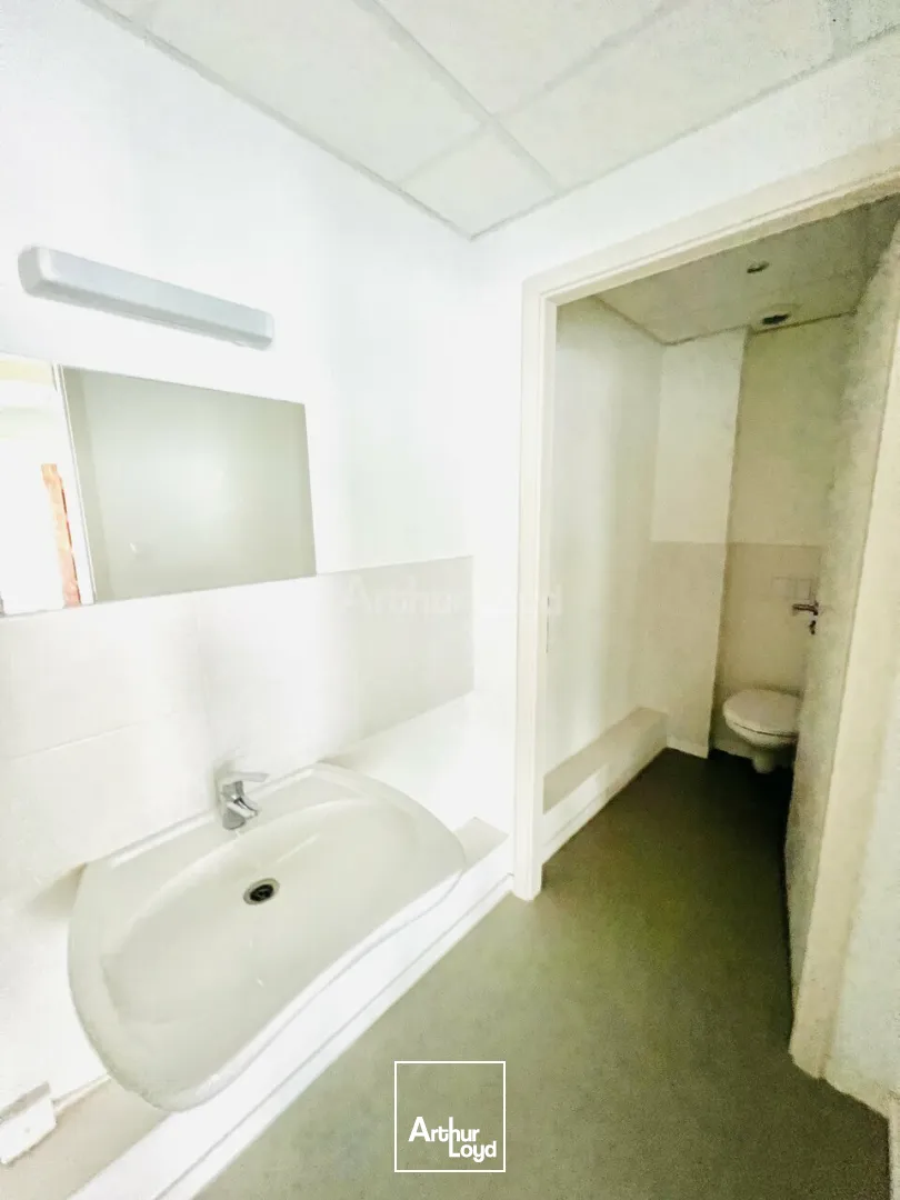 BUREAUX à LOUER de 131 m²