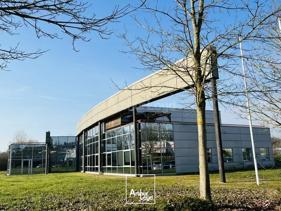 BUREAUX à LOUER de 483 m²