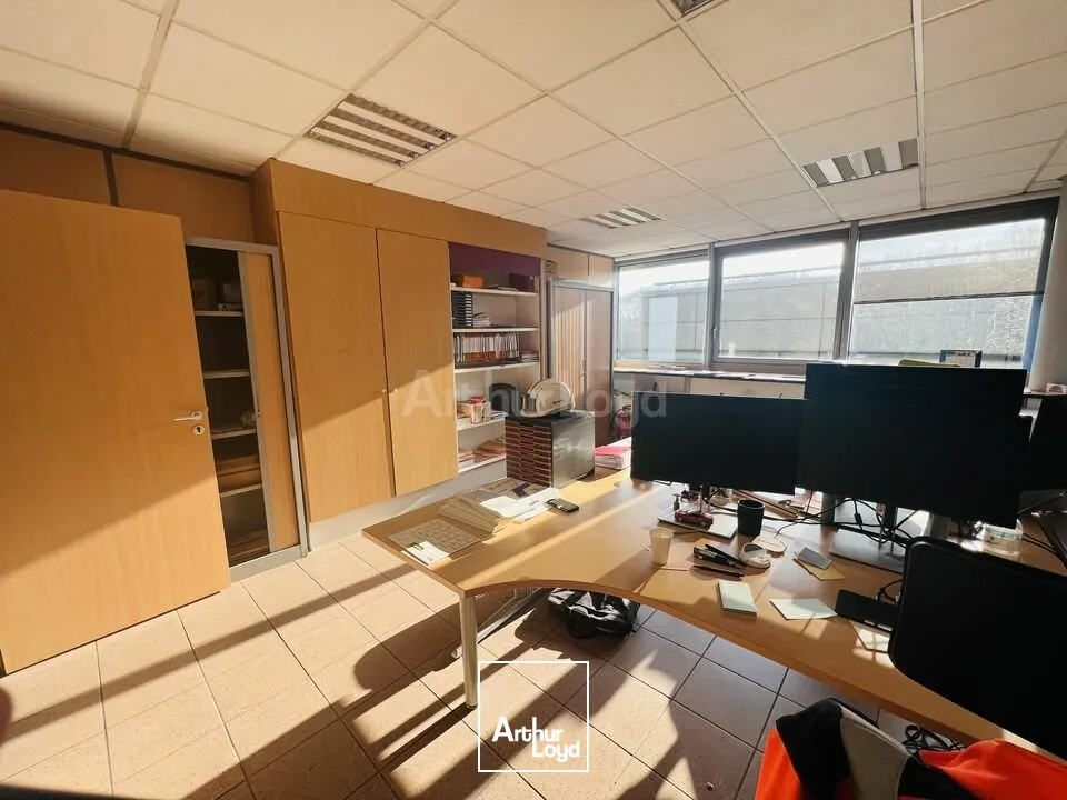 BUREAUX à LOUER de 483 m²