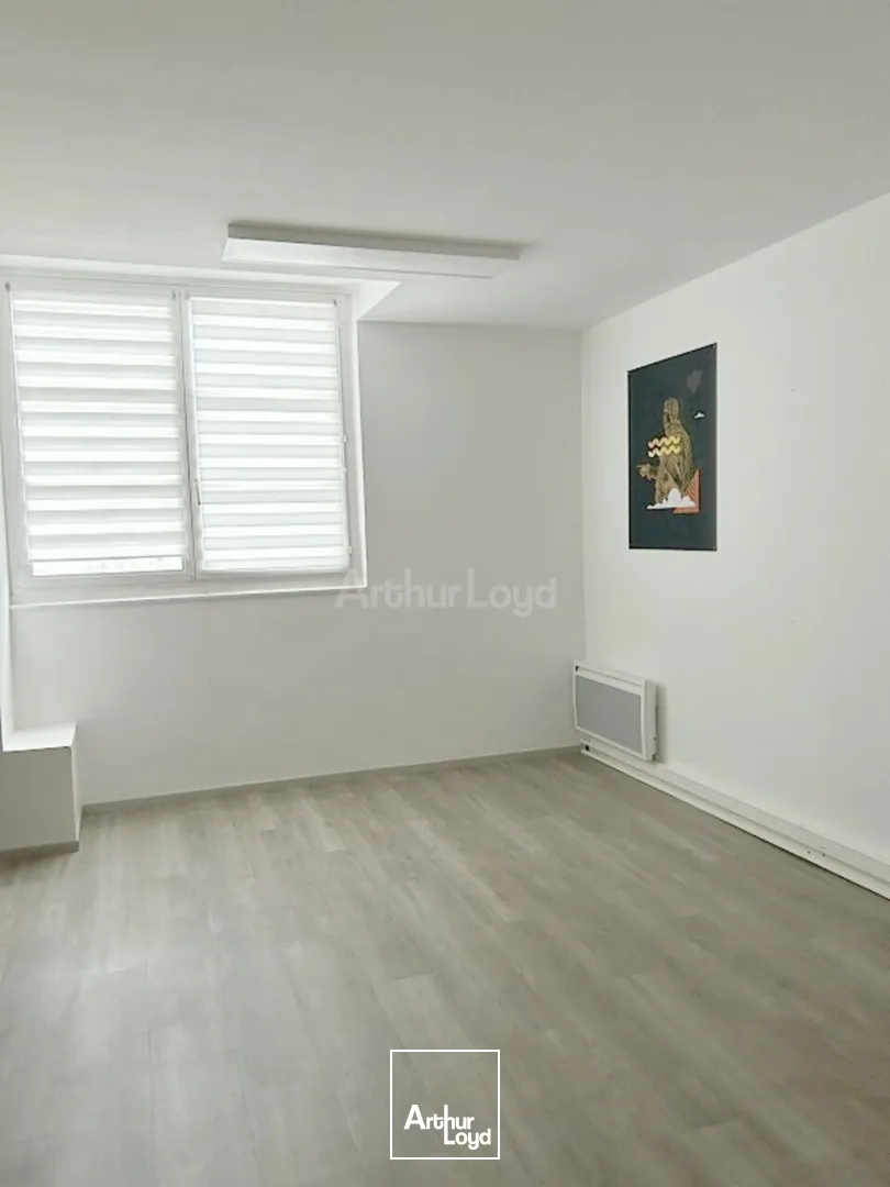 BUREAUX à LOUER de 486 m²