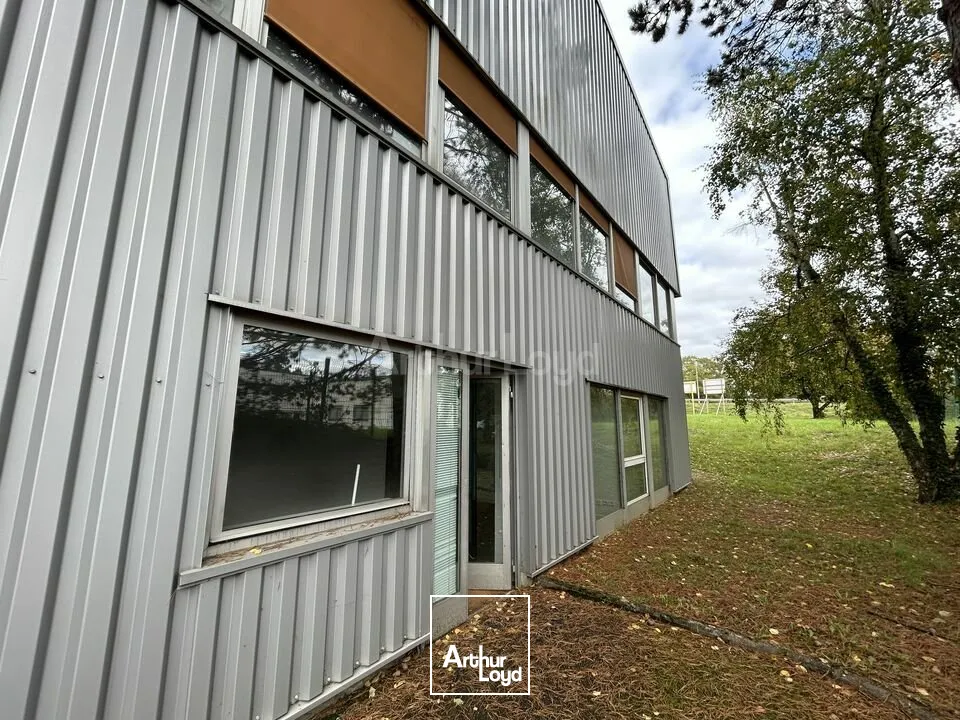 BUREAUX à LOUER de 118 m²