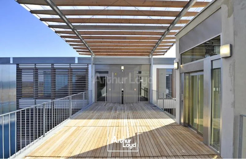 BUREAUX à LOUER de 1392 m²