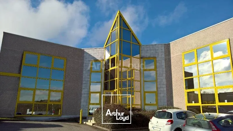 BUREAUX à VENDRE de 75 m²