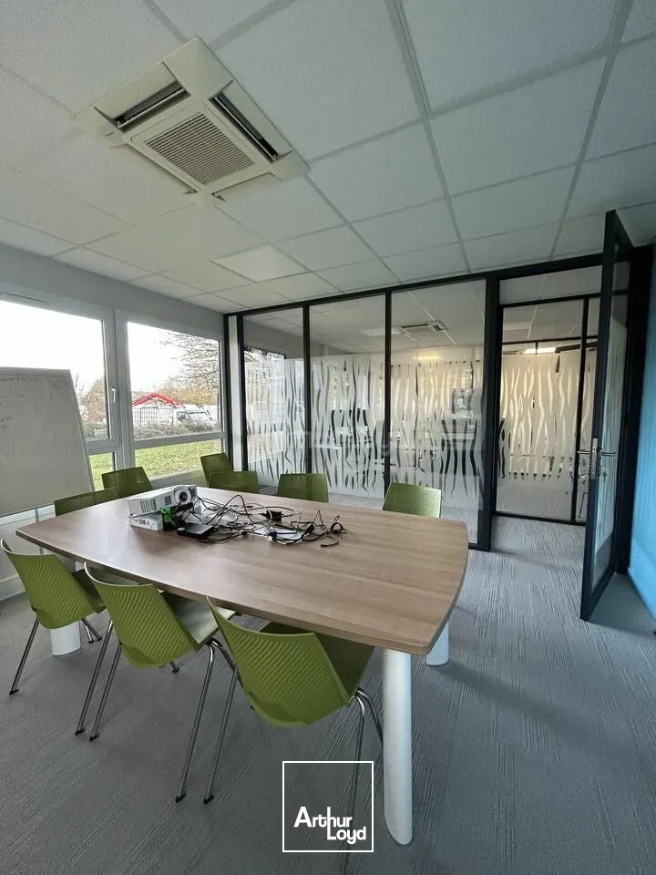 BUREAUX à LOUER de 267 m²