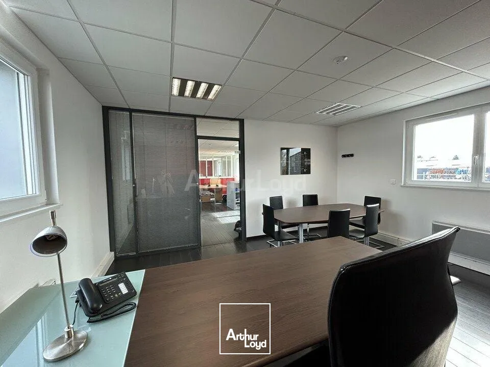 BUREAUX à LOUER de 84 m²