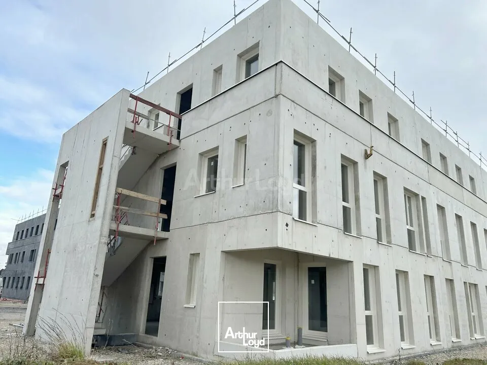 BUREAUX à VENDRE de 254 m²