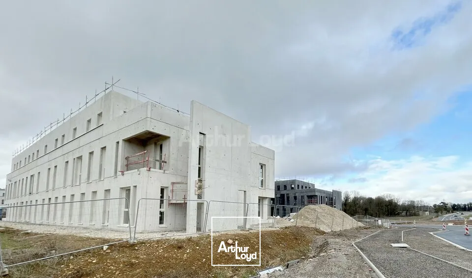 BUREAUX à VENDRE de 576 m²