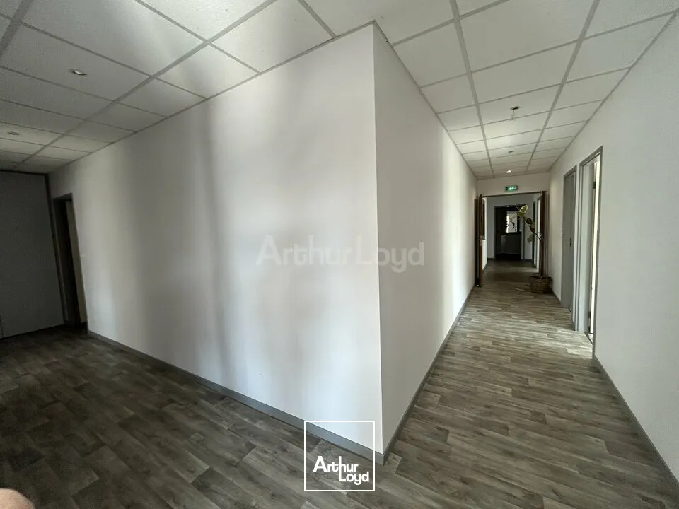 BUREAUX à LOUER de 210 m²
