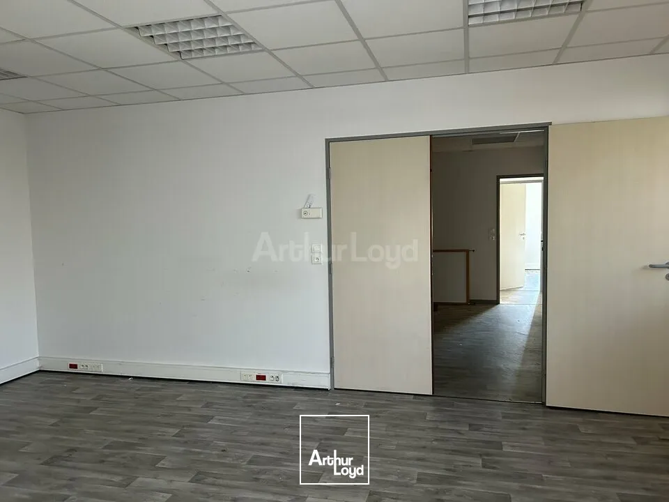 BUREAUX à LOUER de 210 m²