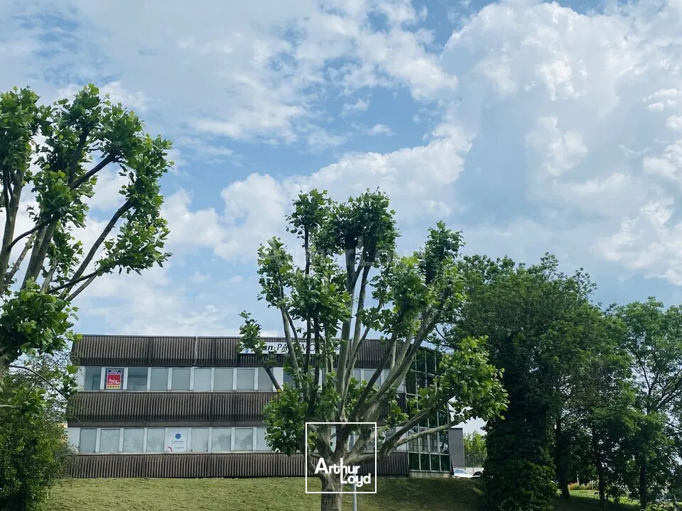 BUREAUX à LOUER de 92 m²