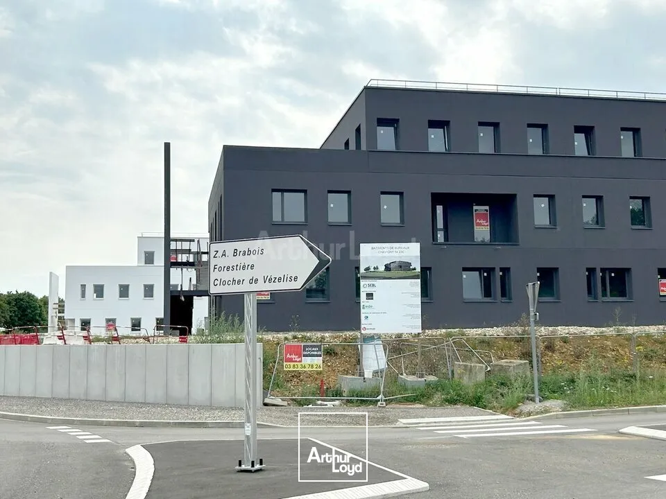 BUREAUX à VENDRE de 1542 m²