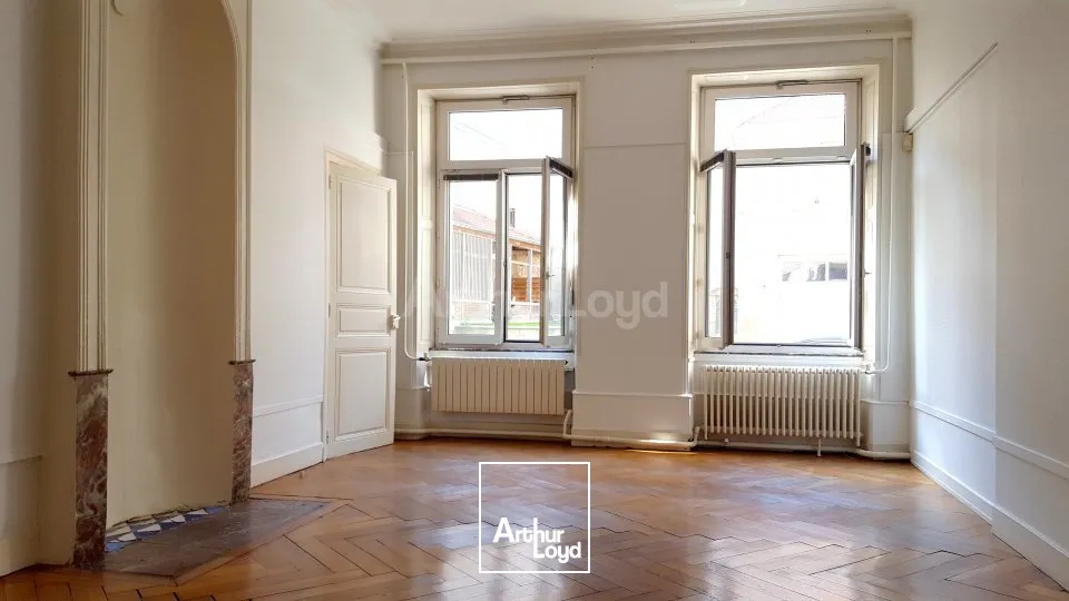 BUREAUX à LOUER de 198 m²