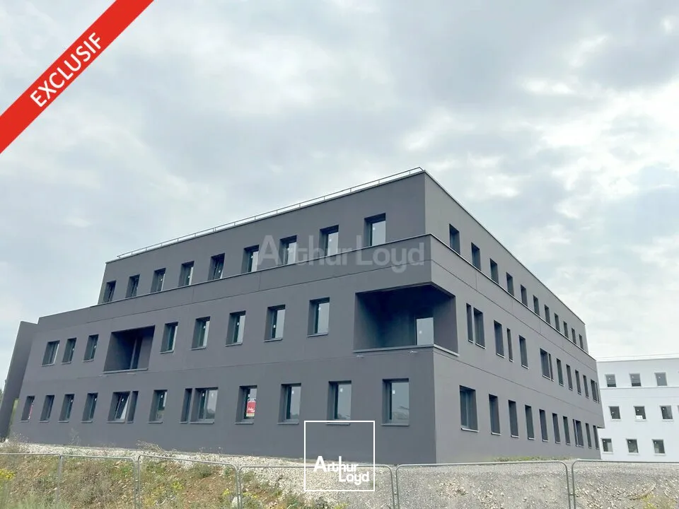 BUREAUX à VENDRE de 537 m²