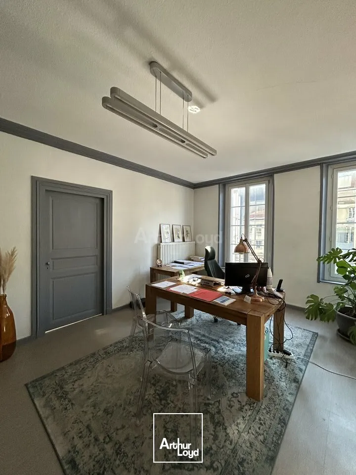 BUREAUX à LOUER de 115 m²