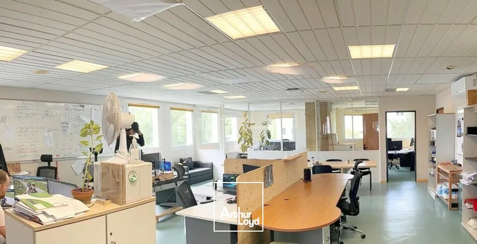 BUREAUX à LOUER de 192 m²