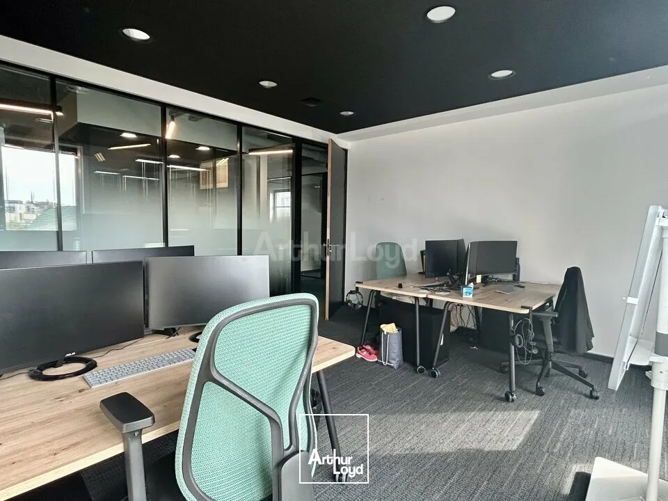 BUREAUX à LOUER de 193 m²