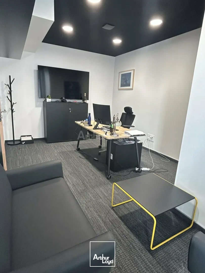 BUREAUX à LOUER de 193 m²