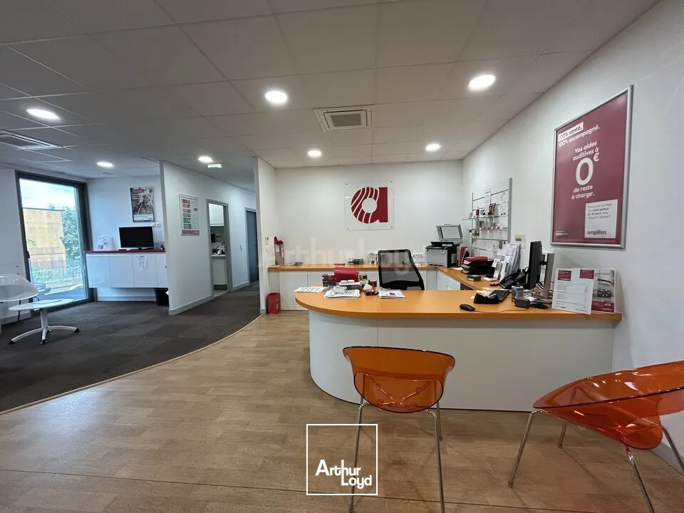 BUREAUX à VENDRE de 83 m²