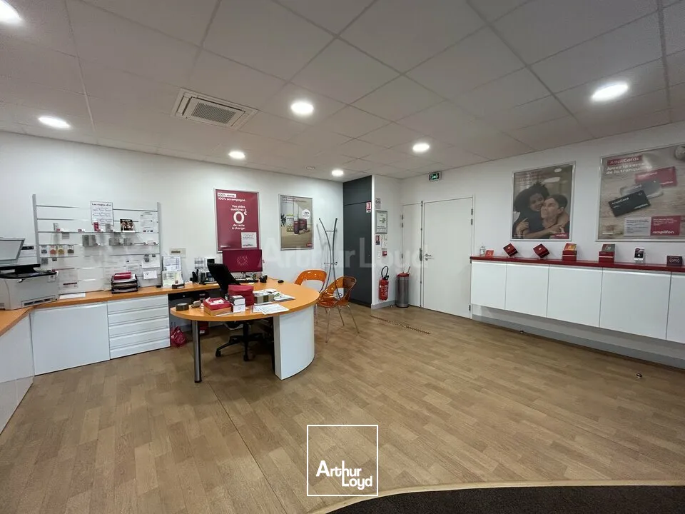 BUREAUX à VENDRE de 83 m²