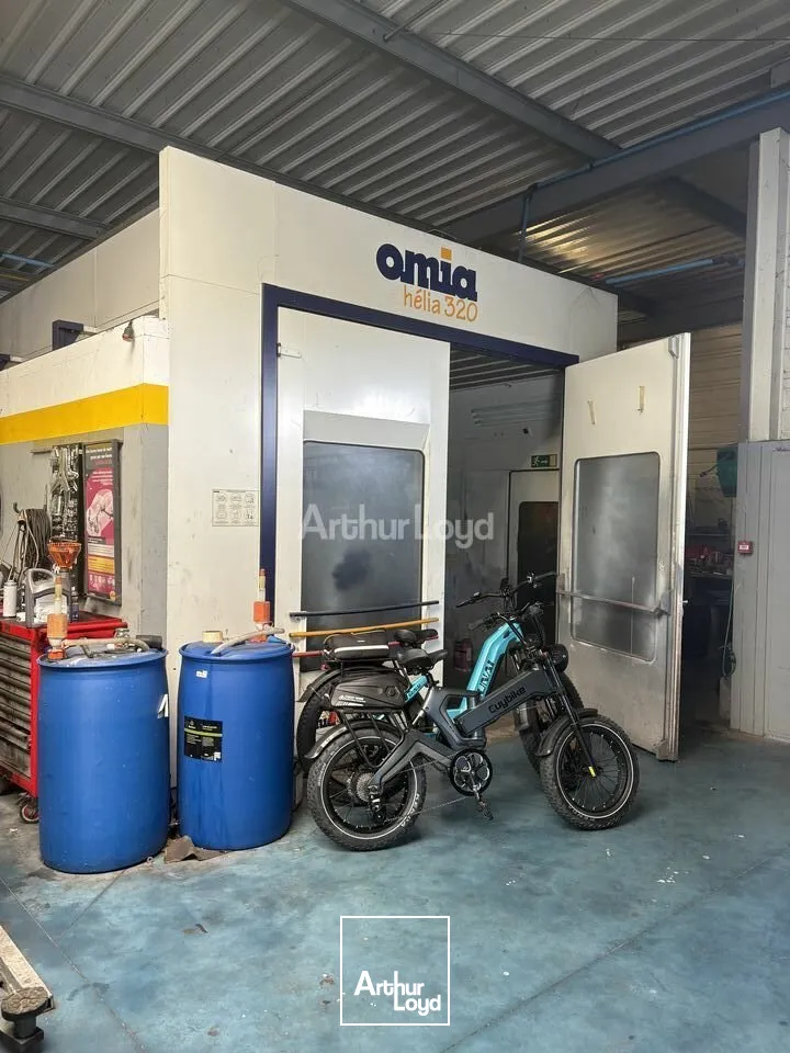 LOCAL COMMERCIAL à VENDRE de 645 m²