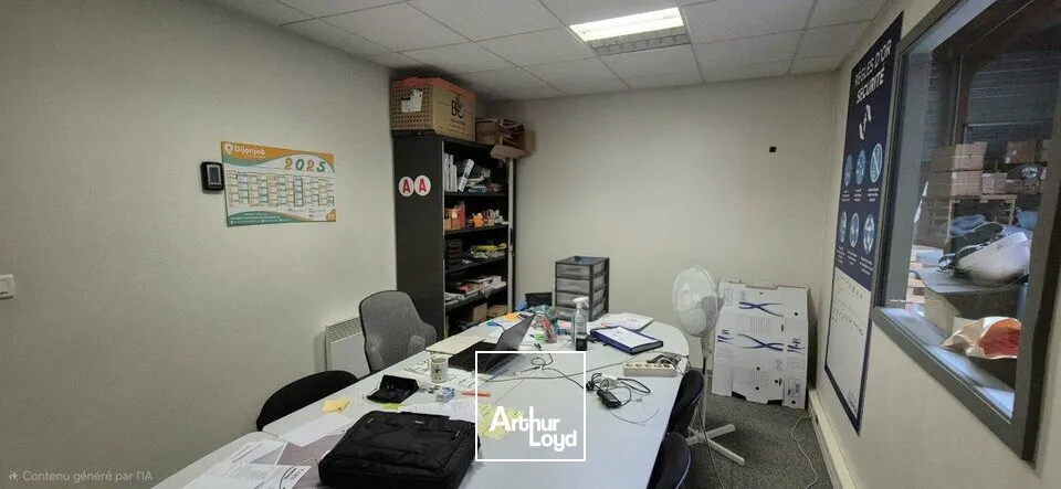 ZAE CAP NORD - A LOUER  LOCAL D'ACTIVITES 311 m² 