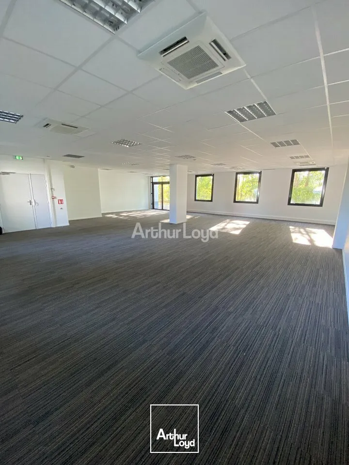 PLATEAU DE BUREAUX EN RDC - ZONE FARMAN D'ENVIRON 