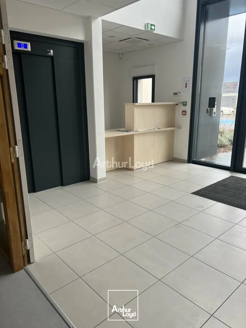 A louer des bureaux dans un ensemble immobilier 