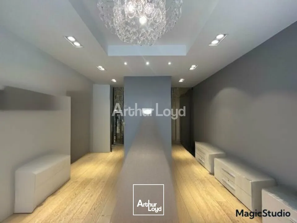 Emplacement N°1- centre-ville de Reims local commercial à céder d'environ 