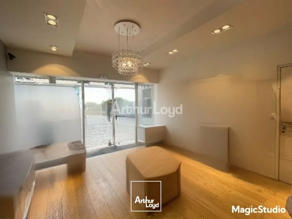 Emplacement N°1- centre-ville de Reims local commercial à céder d'environ 