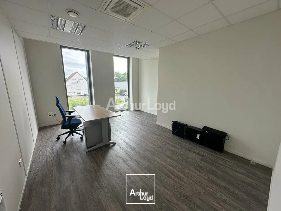 BUREAUX D'ENVIRON 110m2 - REIMS LA POMPELLE