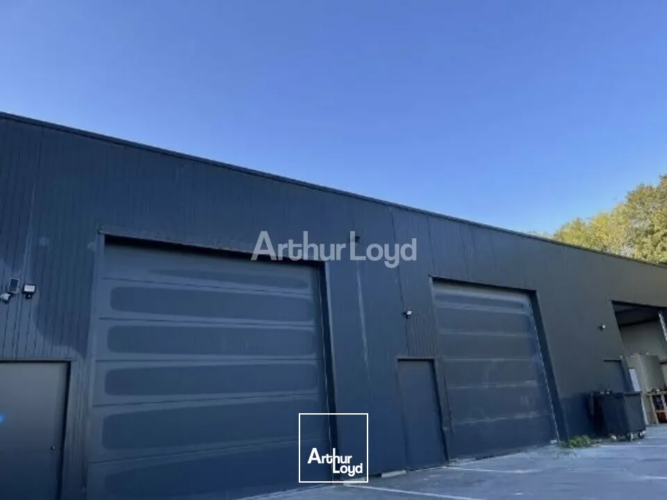 Cellule d'activité avec bureau à louer Saint-Brice-Courcelles