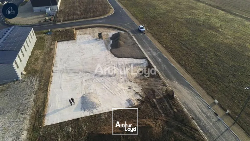 Secteur RECY (51) - à louer - Ensemble de 2 cellules d'activités avec bureaux de 268m2 chacune 