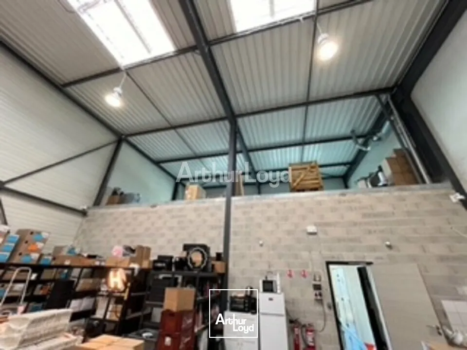 Local Mixte activité/bureaux d'environ 288m2 - Reims/La Croix Blandin