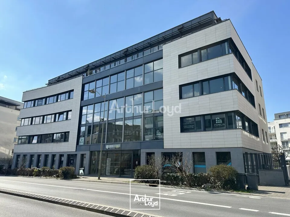 Plateau de bureaux d'environ 230m2 - REIMS CLAIRMARAIS