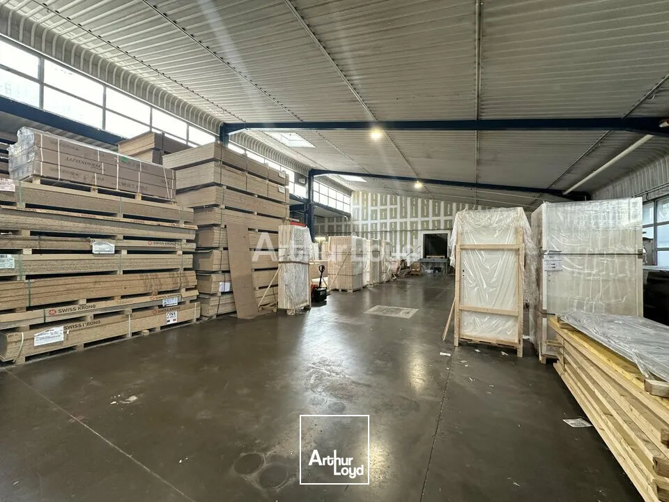 LOCAL D'ACTIVITÉ D'ENVIRON 2 269 M2 - REIMS / BEZANNES