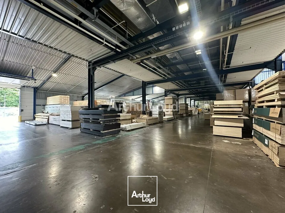 LOCAL D'ACTIVITÉ D'ENVIRON 2 269 M2 - REIMS / BEZANNES