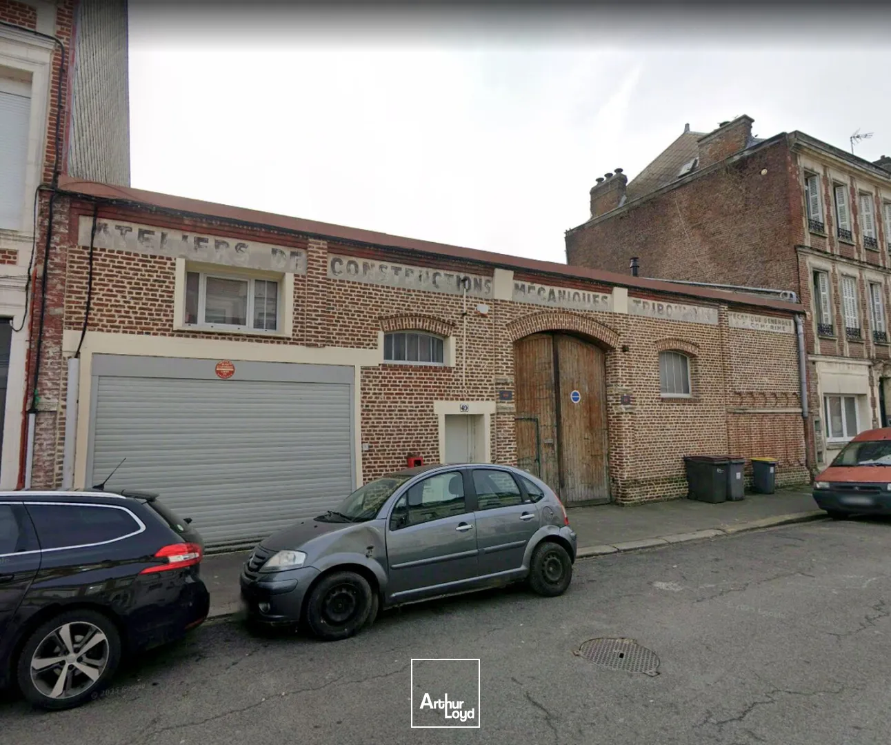 A VENDRE - LOCAUX D'ACTIVITÉ - 622 M2 - SAINT-QUENTIN