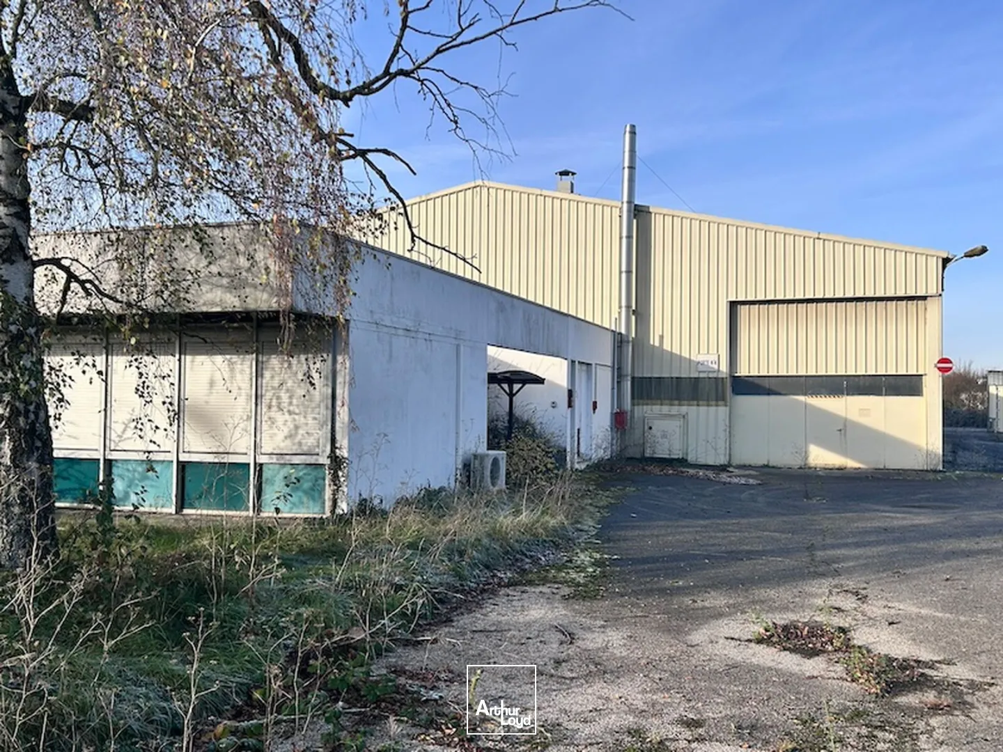 BOURG EN BRESSE - CENORD - BATIMENT INDUSTRIEL A VENDRE OU A LOUER