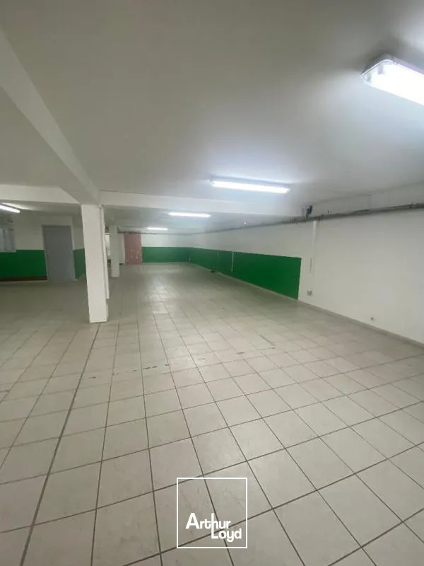 Local commercial 270 m2 Le Lamentin