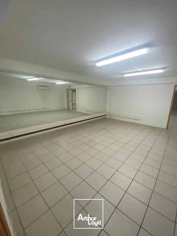 Local commercial 270 m2 Le Lamentin