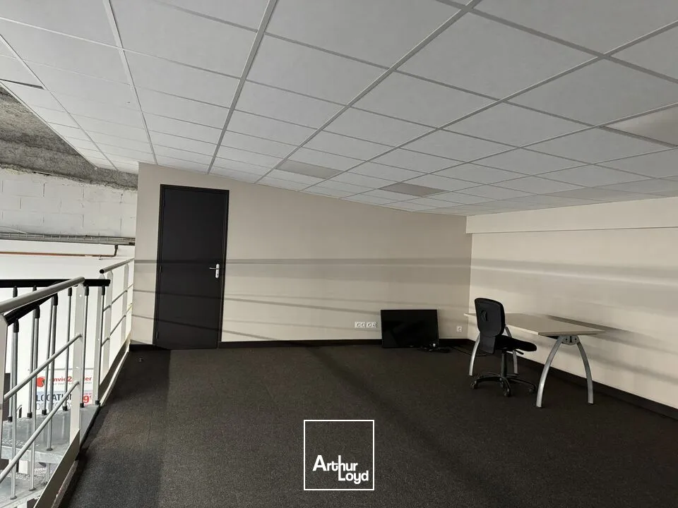 CHAMBRAY-LES-TOURS SUR AXE LOCAL COMMERCIAL A LOUER 1150 M²